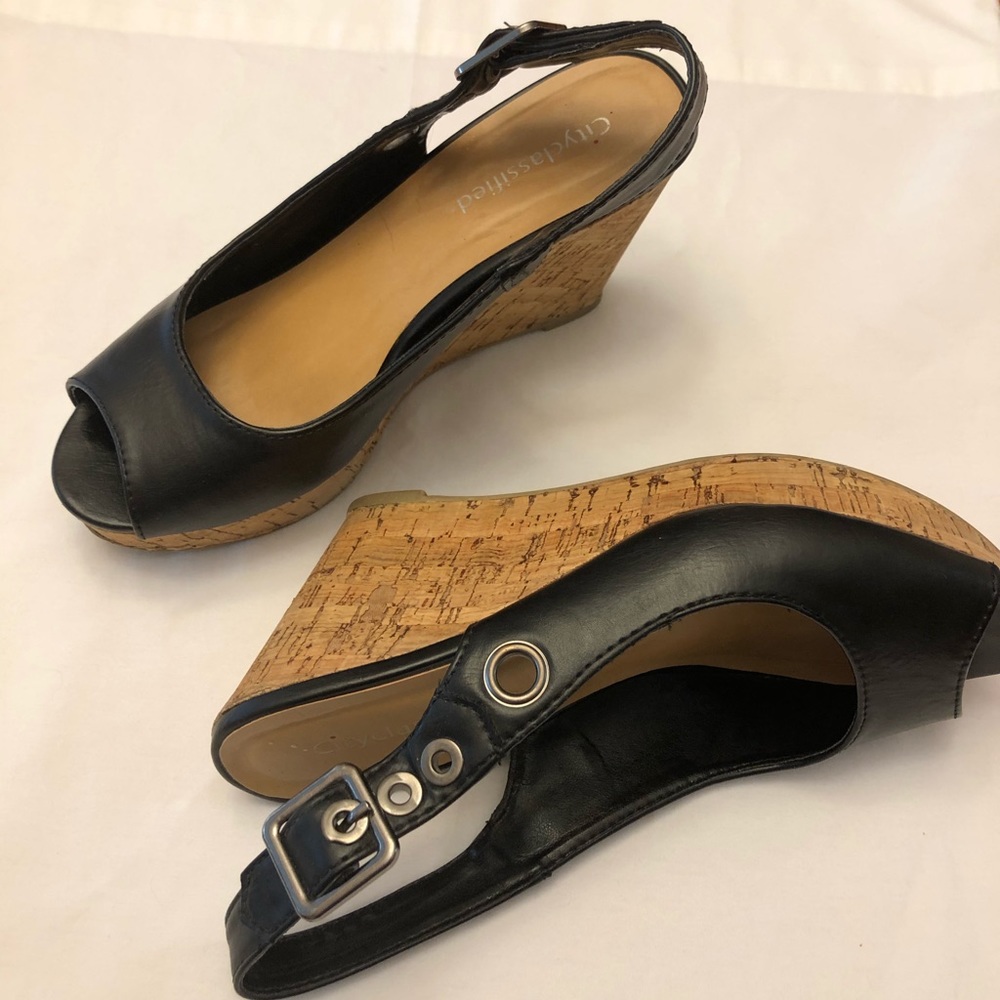 City Classified Black Wedges